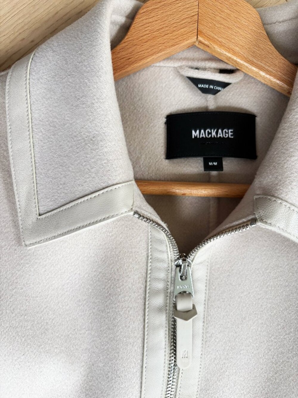 Mackage Solana Double-Face Wool balloon sleeved short jacket, Size Medium - Picture 6 of 8